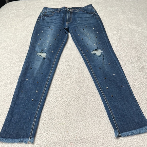 Kancan Skinny Fit Jeans with Pearls, EUC (Looks New), Size 11 (29) - Picture 3 of 12